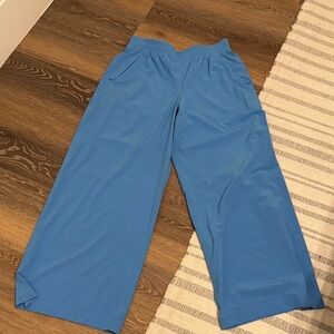 Viral Women’s Lululemon Wide-Leg Pool Party Blue Pants. Size 12.